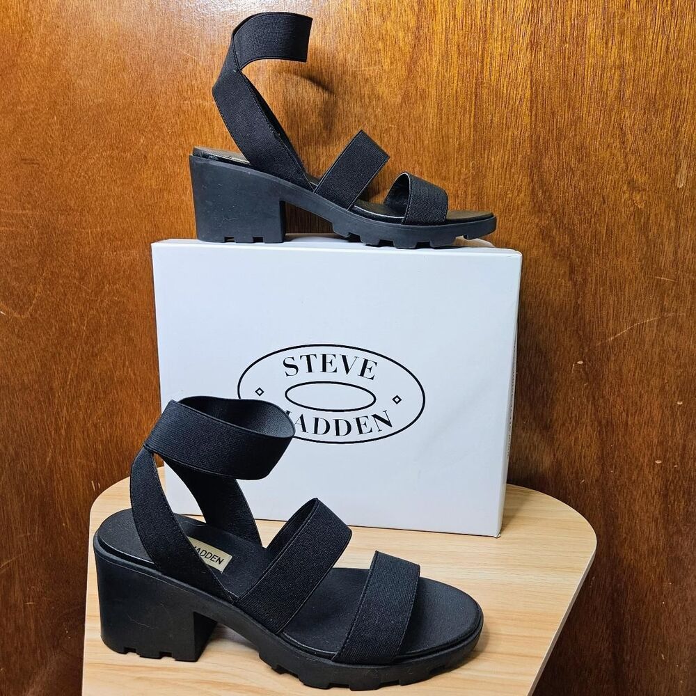 Steve Madden Haidar Black Chunky Sandals